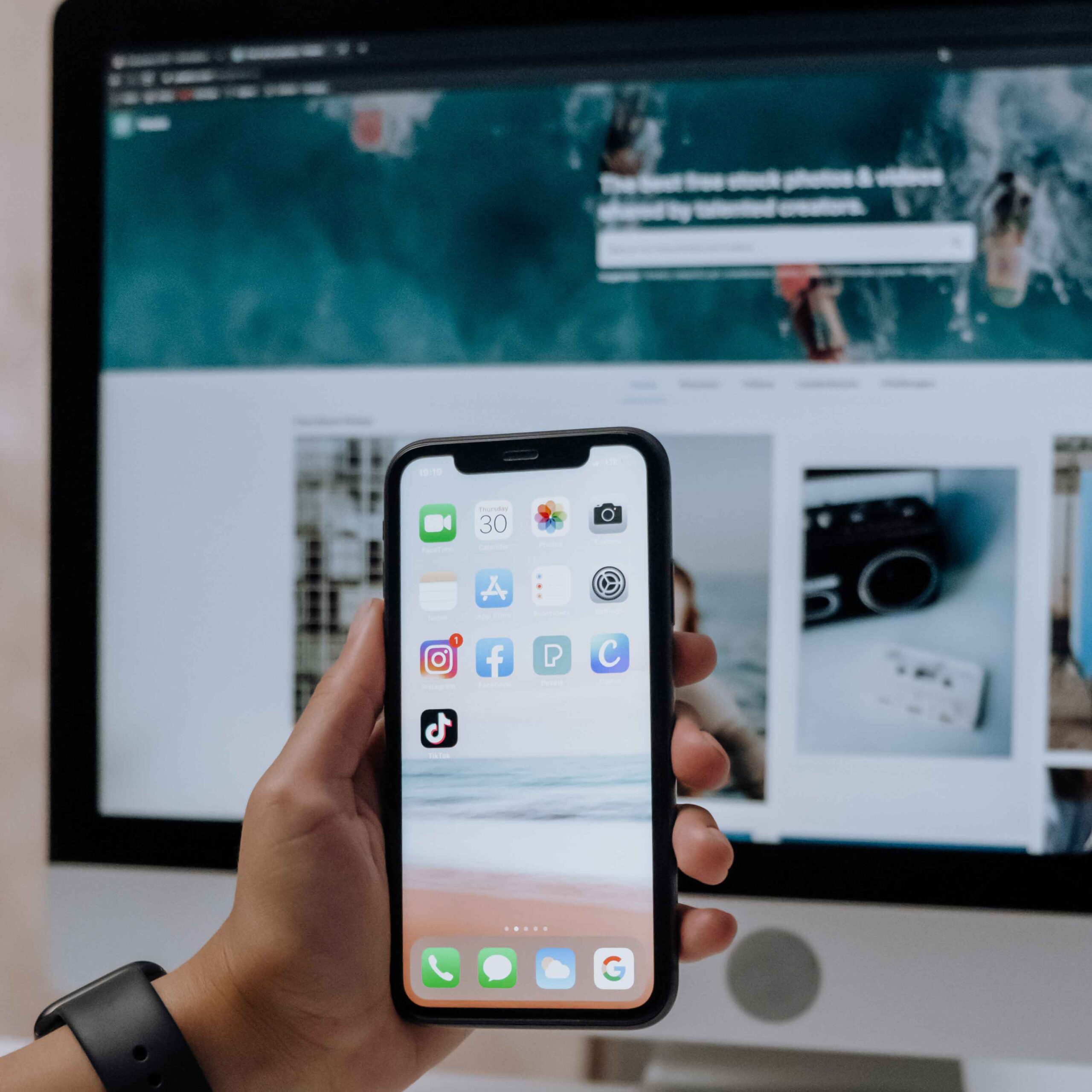 mobilbarát és reszponzív weboldal